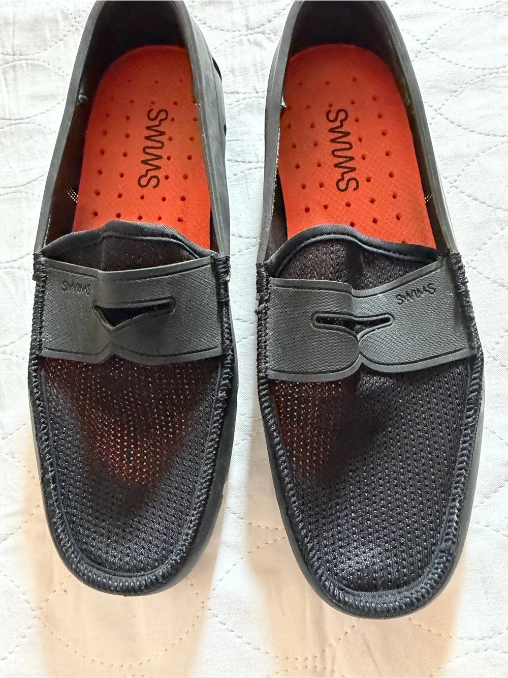 SWIMS Mens Penny Loafer in black, like new, water friendly sz 9.5